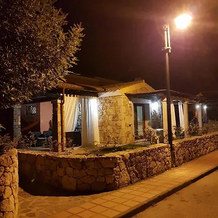 Azzurra Sul Mare