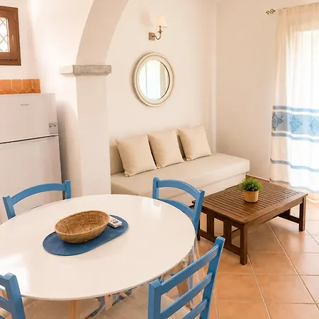 Azzurra Sul Mare