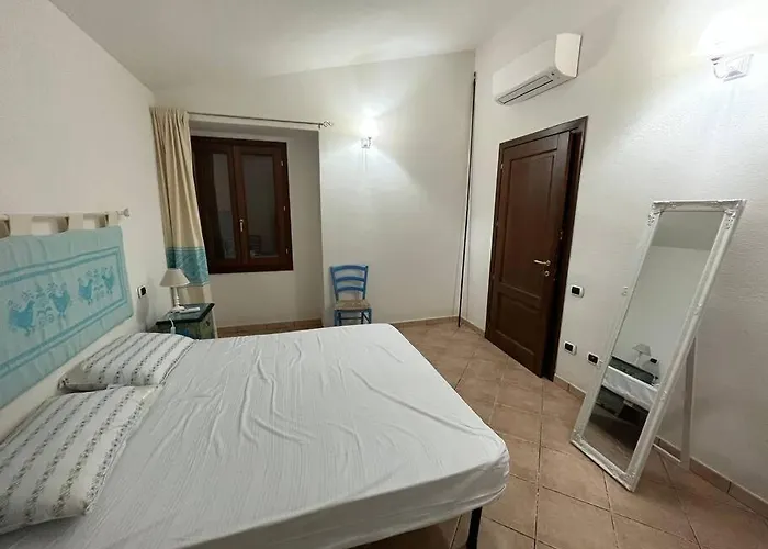 Azzurra Sul Mare * 布多尼